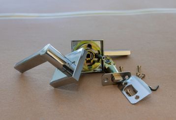 Evaluating New Door Locks for Quality